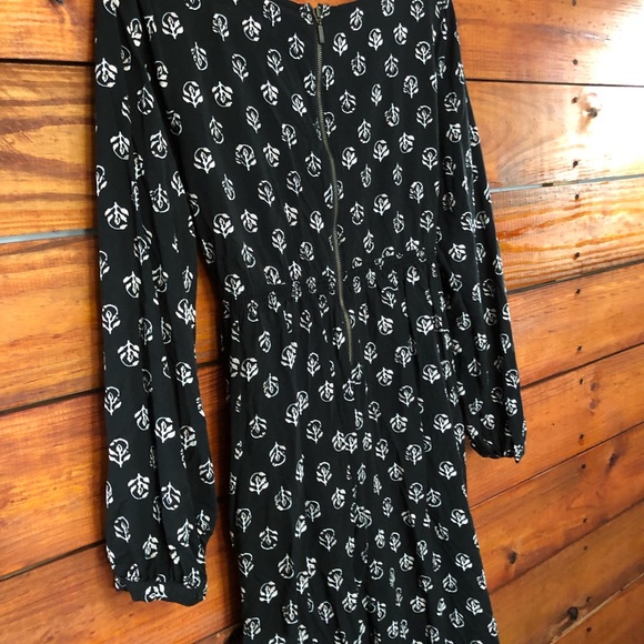 Old Navy Maternity Dress - Picture 2 of 6